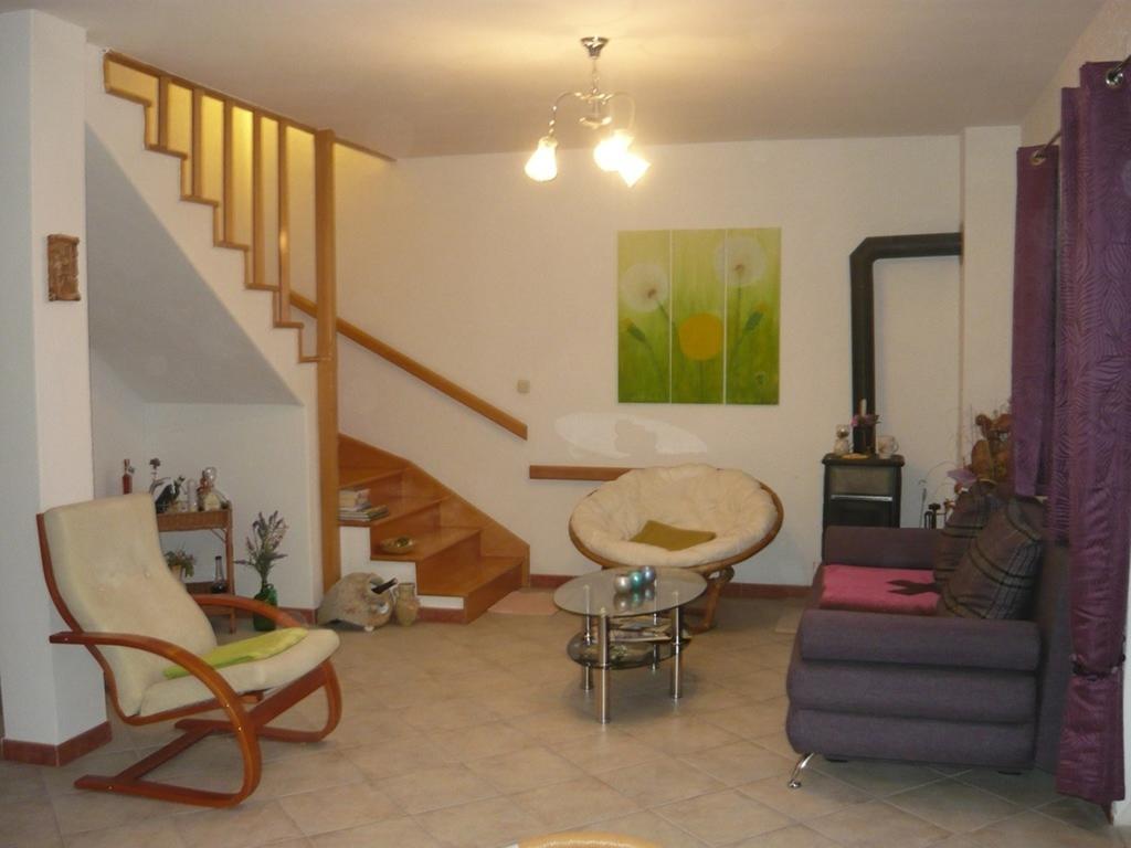 Luka Apartment *
