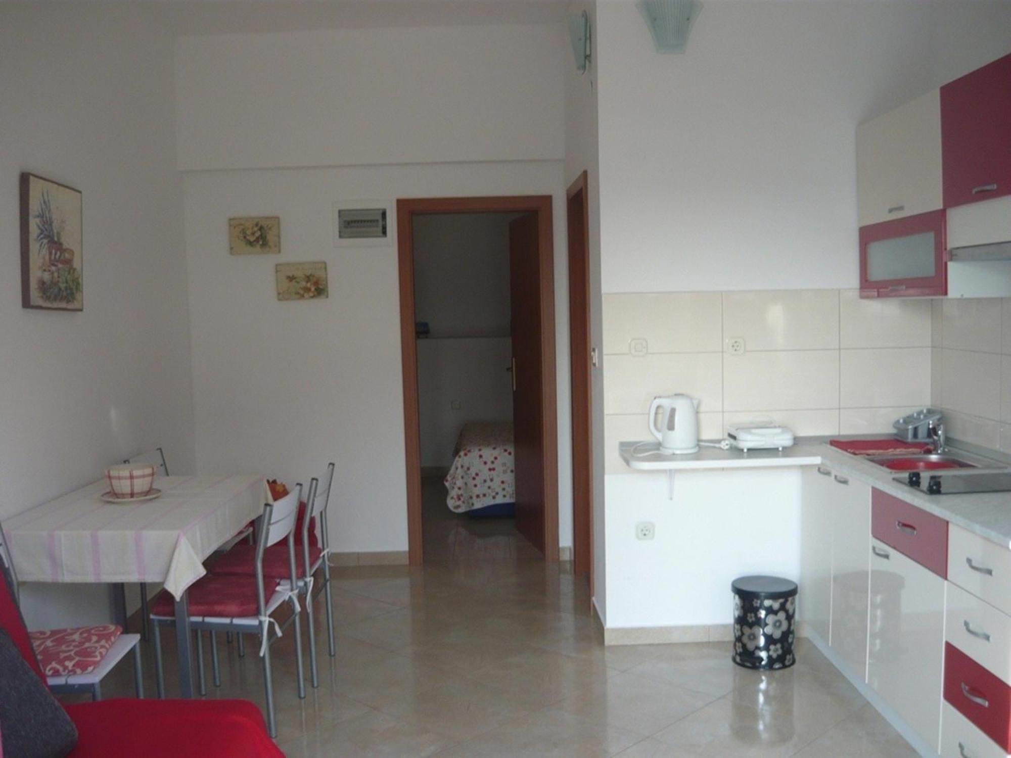 Luka Apartment